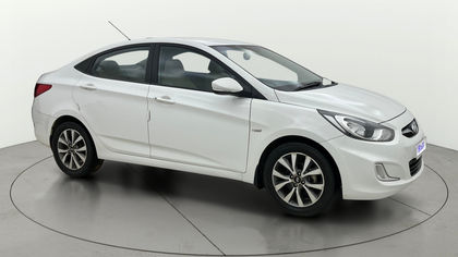 2013 Hyundai Verna 1.6 एसएक्स CRDi (O)