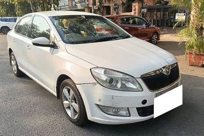 2016 स्कोडा रैपिड 1.5 TDI AT Style Plus