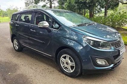 2019 Mahindra Marazzo M8