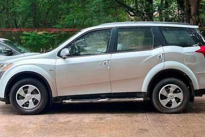 2015 Mahindra XUV500 W6 2WD