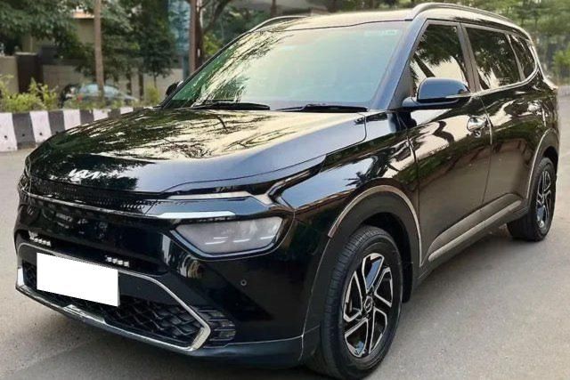 Second-hand 2022 Kia Carens Luxury Plus Diesel AT 6 STR BSVI for sale in Thane