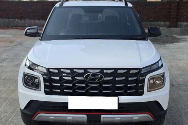 Second-hand 2023 Hyundai Venue N Line एन8 टर्बो DCT for sale in Thane