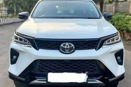 2021 Toyota Fortuner Legender 4x2 AT बीएस6