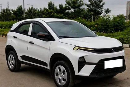2024 Tata Nexon स्मार्ट प्लस