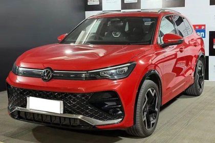 2025 Volkswagen Tiguan R Line 2.0 लीटर टीएसआई