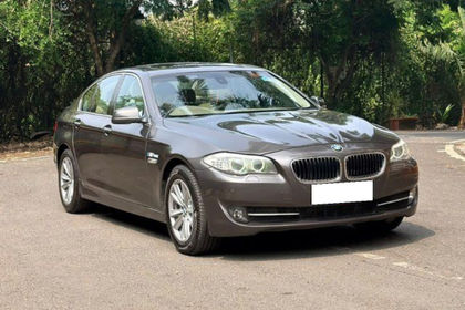 2010 BMW 5 Series 525d सेडान