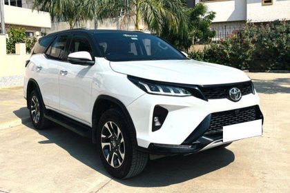 2024 Toyota Fortuner 4X2 Diesel AT