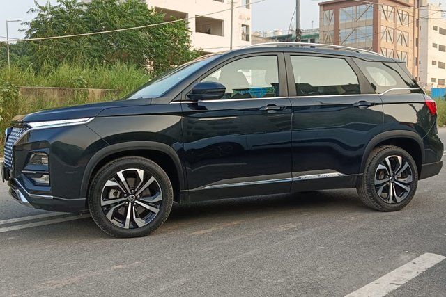 MG Hector Plus Savvy Pro CVT 7 Str 2023-2025 Second-hand 2025 MG Hector Plus Savvy Pro CVT 7 Str 2023-2025 for sale in New Delhi