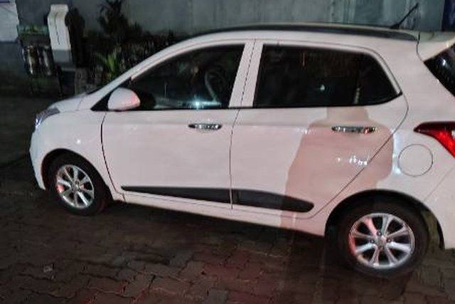 Second-hand 2014 Hyundai Grand i10 AT एस्टा for sale in Mumbai