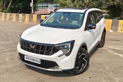 2026 Mahindra XUV 7XO AX7T Diesel AT