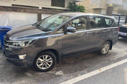 2018 Toyota Innova Crysta 2.8 GX AT बीएस4