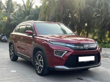2025 Toyota Hyryder V HYBRID