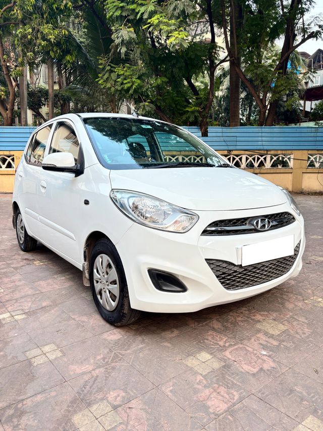 Second-hand 2013 Hyundai i10 स्पोर्टज़ for sale in Mira Road