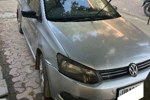 Second-hand 2013 Volkswagen Vento पेट्रोल हाईलाइन for sale in Noida