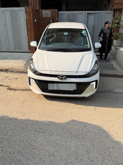 2023 Hyundai Aura SX CNG