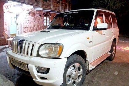 2012 Mahindra Scorpio EX 2WD 9S