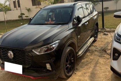 2023 MG Gloster काला Storm 4x4 6Str