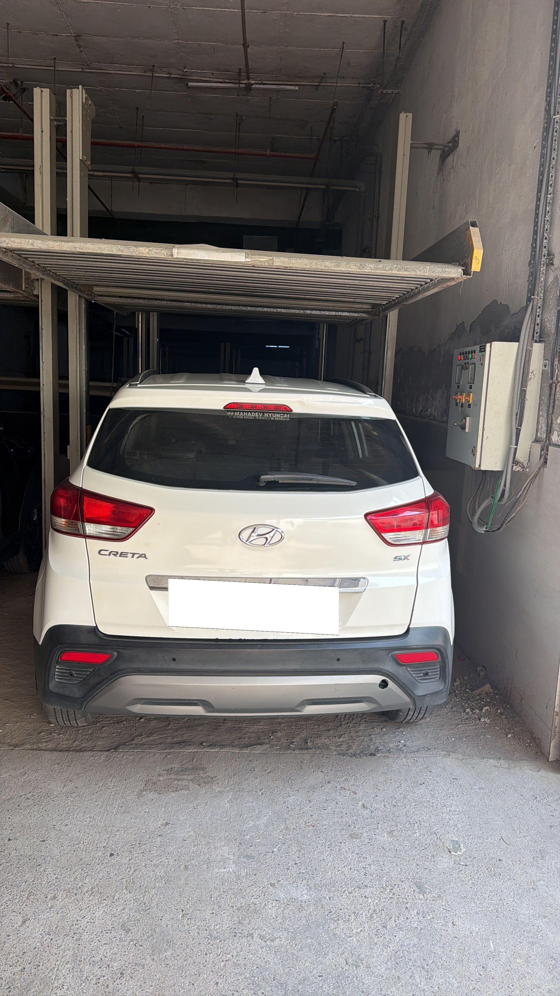 Used 2018 Hyundai Creta Petrol Manual in Faridabad at ₹7.50 Lakh - CarDekho