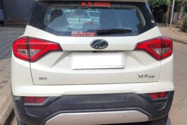 Mahindra XUV300 W8 बीएस6 Second-hand 2021 Mahindra XUV300 W8 बीएस6 for sale in Indore