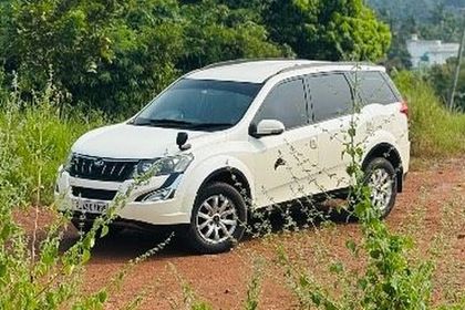 2015 Mahindra XUV500 W11 FWD डीजल