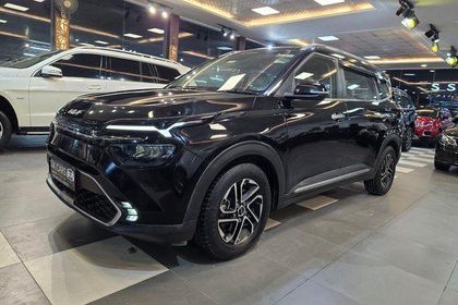 2022 Kia Carens Luxury Plus Diesel AT 6 STR BSVI