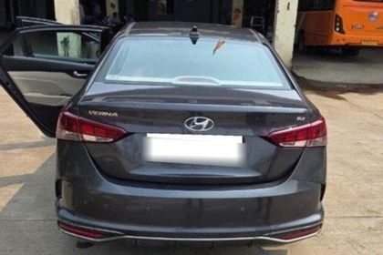 2022 Hyundai Verna एसएक्स Opt AT डीजल