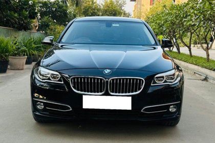 2015 BMW 5 Series 520d लक्ज़री Line