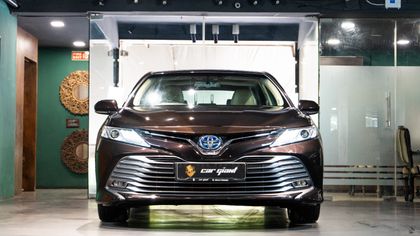 2020 Toyota Camry हाइब्रिड 2.5