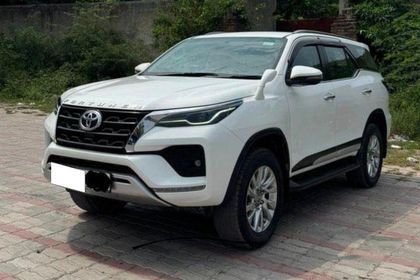 2024 टोयोटा फॉर्च्यूनर 4X4 Diesel