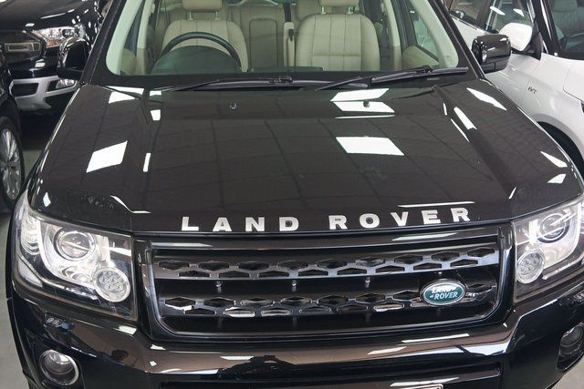 Second-hand 2014 Land Rover Freelander 2 SE for sale in Pune