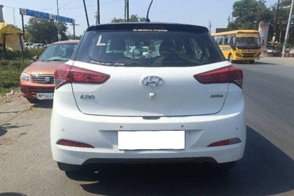 2018 Hyundai i20 1.2 एस्टा