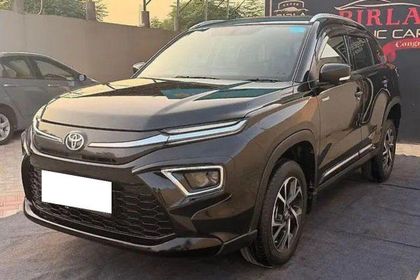 2023 Toyota Hyryder वी हाइब्रिड