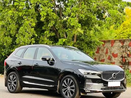2022 Volvo XC60 बी5 Inscripition