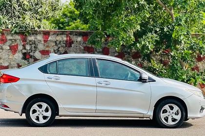 2014 Honda City i-VTEC SV
