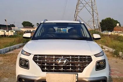 2022 हुंडई वेन्यू SX Diesel