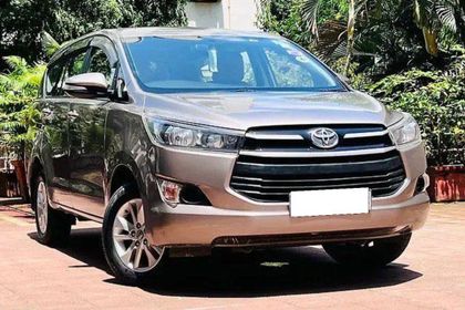 2017 Toyota Innova Crysta 2.8 GX AT बीएस4
