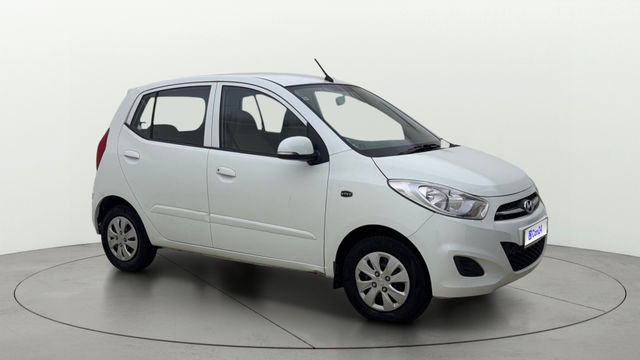 Hyundai i10 Sportz AT Second-hand 2013 Hyundai i10 Sportz AT for sale in Ahmedabad