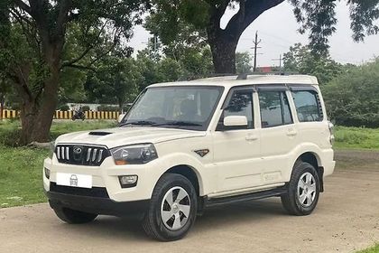 2016 Mahindra Scorpio S6 Plus 7 Seater