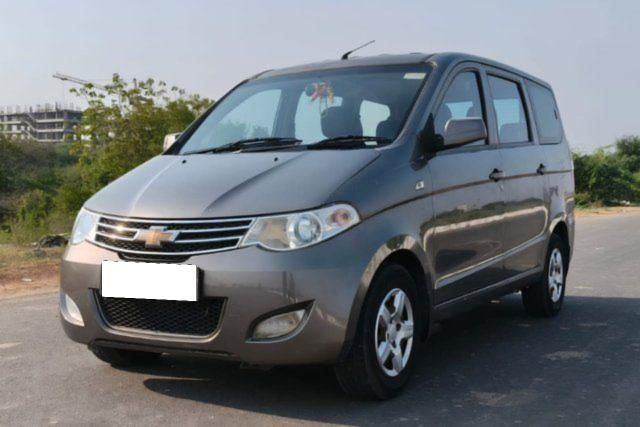 Second-hand 2014 Chevrolet Enjoy TCDi LT 7 Seater for sale in Vadodara