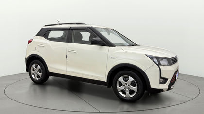 2023 Mahindra XUV300 W6
