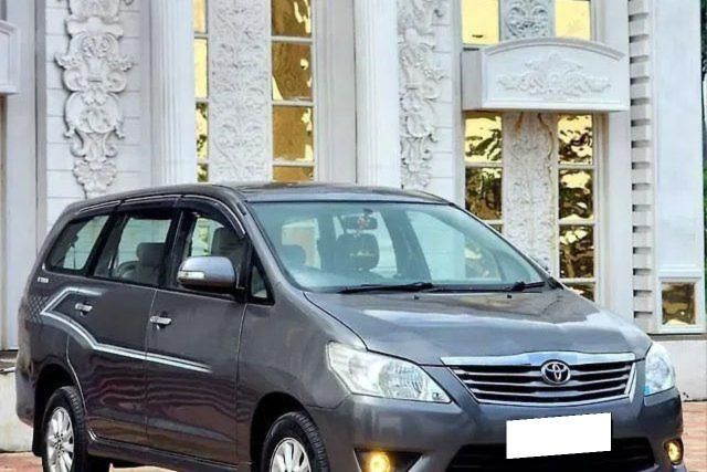 Second-hand 2012 Toyota Innova 2.5 GX 8 STR for sale in Surat
