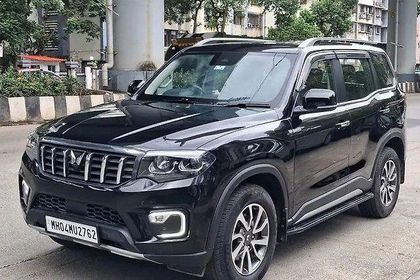 2025 Mahindra Scorpio N Z8 डीजल