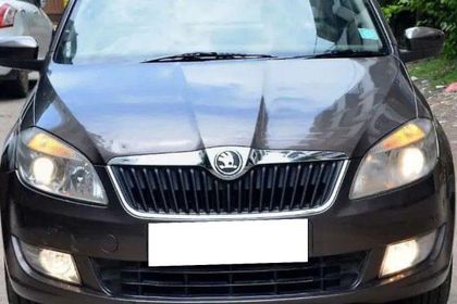 2015 स्कोडा रैपिड 1.5 TDI AT Elegance