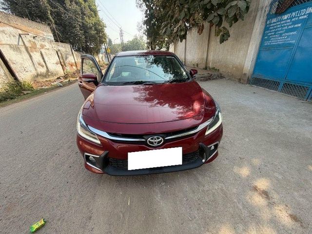 Second-hand 2022 Toyota Glanza वी for sale in Gwalior