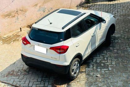 2023 Mahindra XUV300 W6 AMT Sunroof NT बीएस6