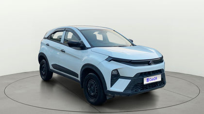 2023 Tata Nexon स्मार्ट प्लस