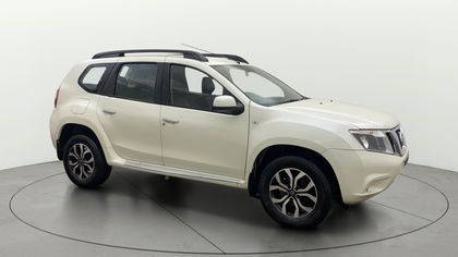 2015 Nissan Terrano XL D ऑप्शन