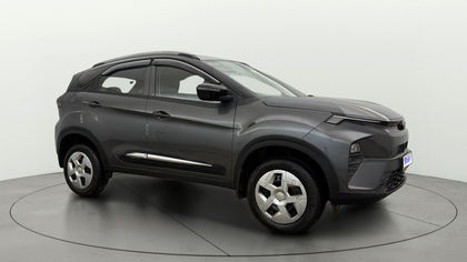 2025 Tata Nexon स्मार्ट प्लस एस सीएनजी