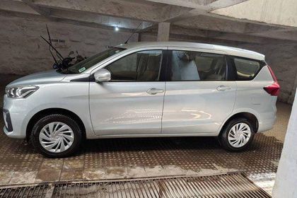 2025 Maruti Suzuki Ertiga वीएक्सआई