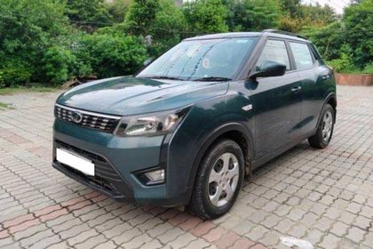 2022 Mahindra XUV300 W6 Sunroof बीएस6